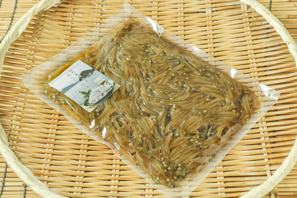 活しらす沖漬 八面六臂
