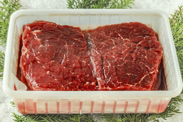 イワシクジラ赤身刺身用 八面六臂 イワシクジラ赤身刺身用 八面六臂