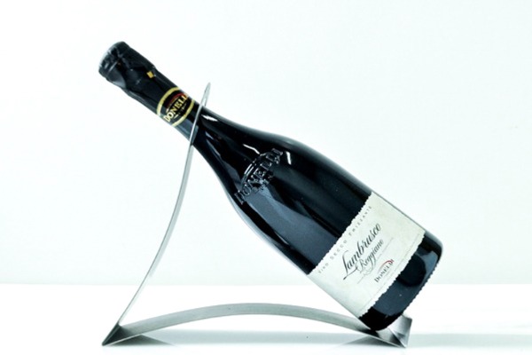 Lambrusco Reggiano Secco Scaglietti Bottle（ランブルスコ・レッジャーノ・セッコ・スカリエッティ・ボトル）