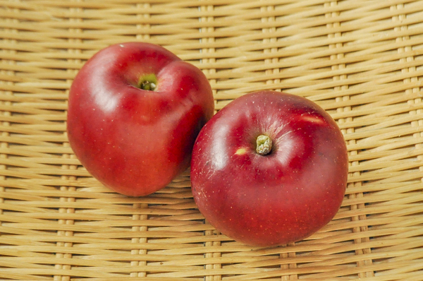 りんご（紅玉）（50玉サイズ）