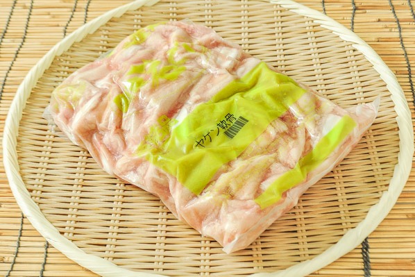 若鶏ヤゲン軟骨（肉付き）（冷凍）