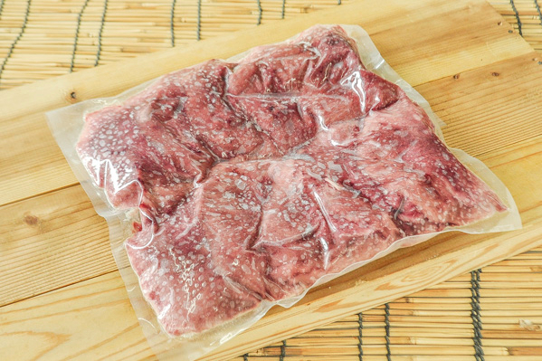 養殖本マグロ頬肉