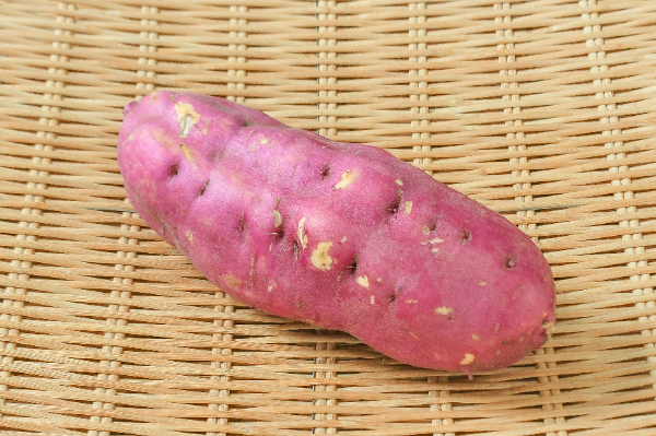 パープルスイートロード（M） 【業務用食材の仕入れなら八面六臂】