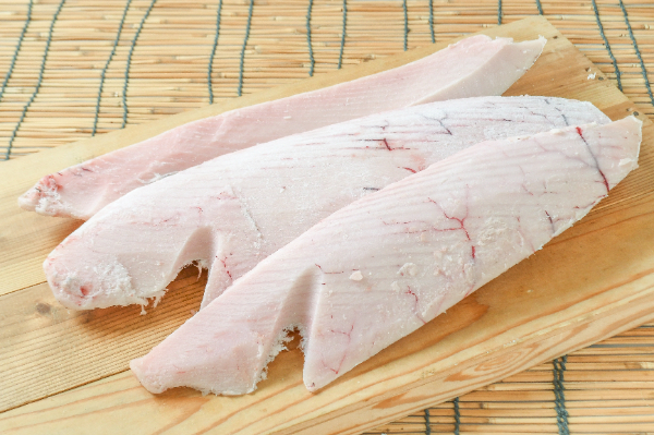 脂ビンチョウマグロハラモ　1kg