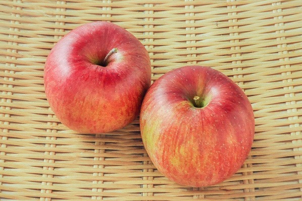 りんご（シナノスイート）（40玉サイズ）