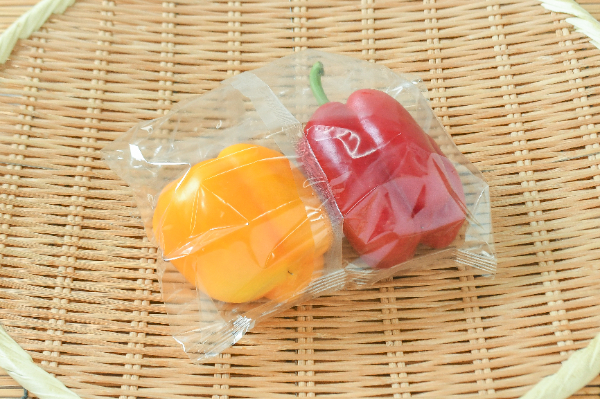 パプリカ（赤・黄） 【業務用食材の仕入れなら八面六臂】