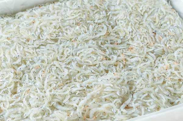 しらす干し（太筋） 【業務用食材の仕入れなら八面六臂】