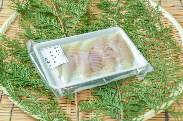 サメガレイ昆布〆エンガワスライス