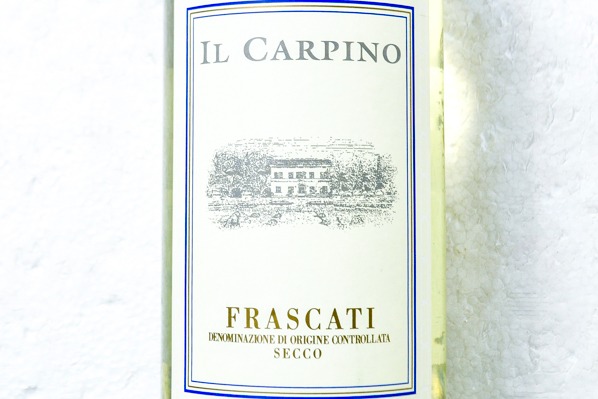 Il Carpino Frascati　白（イル・カルピーノ・フラスカティ） (1)
