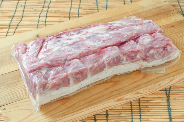 米澤豚一番育ちバラハーフカット