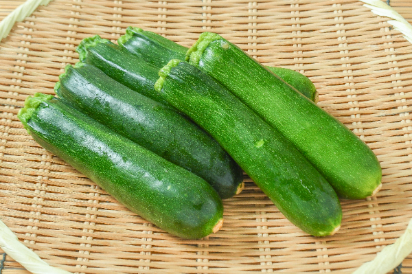 ズッキーニ（BS）1kg