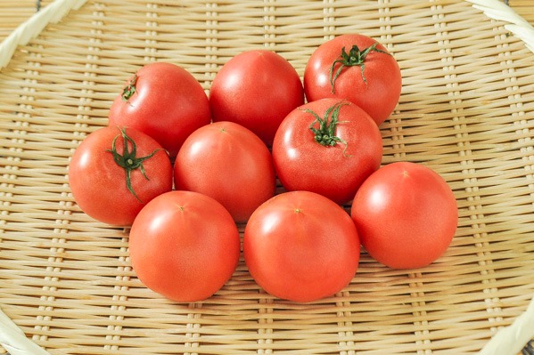 大玉トマト（AL） 1kg