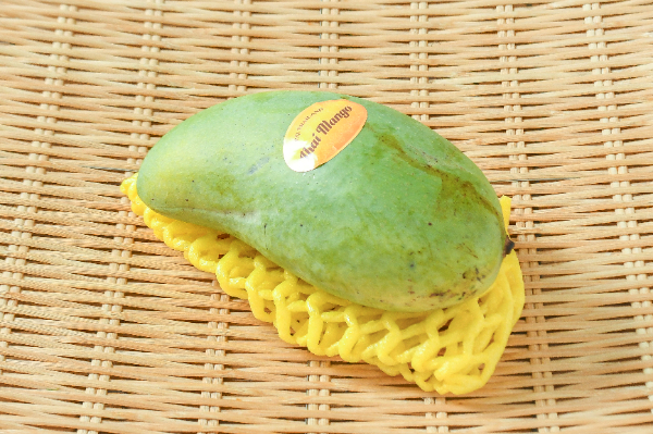グリーンマンゴー