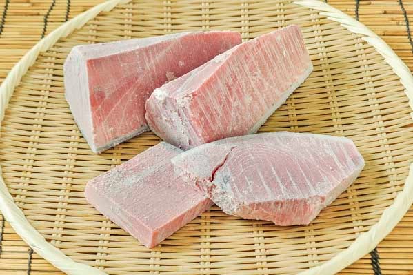 養殖本マグロ（天身）(割れ）