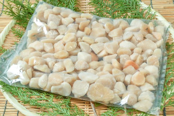 ホタテ貝柱（L） 【業務用食材の仕入れなら八面六臂】
