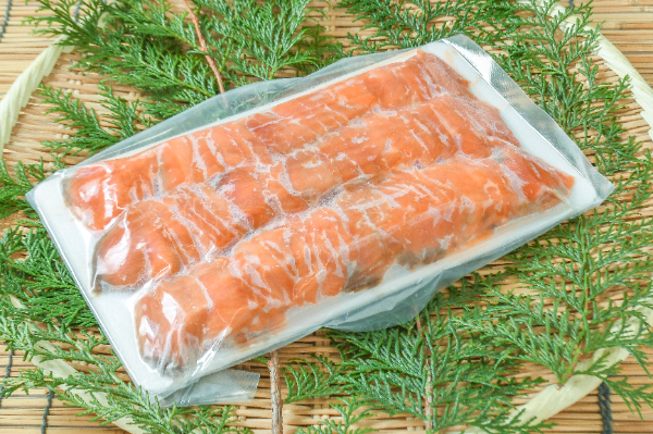 （株式会社グルメグローバル）トラウトスモークサーモンスライス（切り落とし）