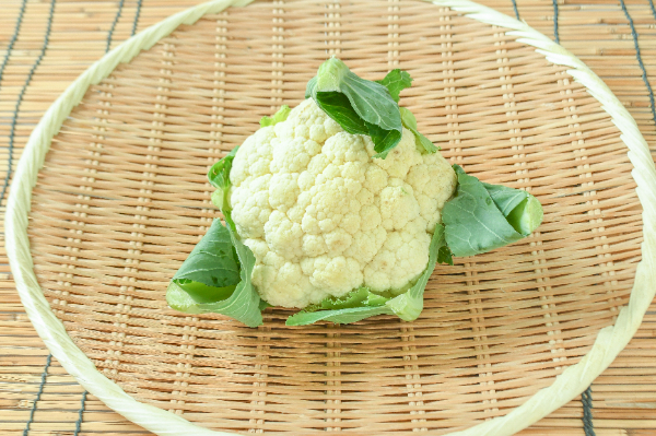 オレンジカリフラワー（9玉サイズ） 【業務用食材の仕入れなら八面六臂】