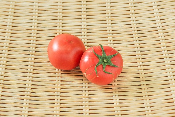 大玉トマト（ロッソトマト）（L）