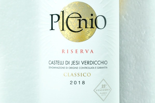 Plenio Castelli di Jesi Verdicchio Riserva Classico（プレーニオ・カステッリ・ディ・イエージ・ヴェルディッキオ・リゼルヴァ・クラッシコ） (1)