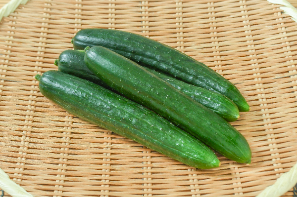 ミニきゅうり 【業務用食材の仕入れなら八面六臂】