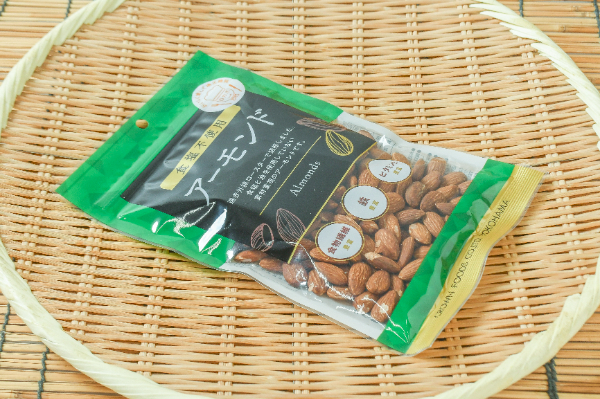食塩不使用アーモンド（クラウンフーヅ株式会社）