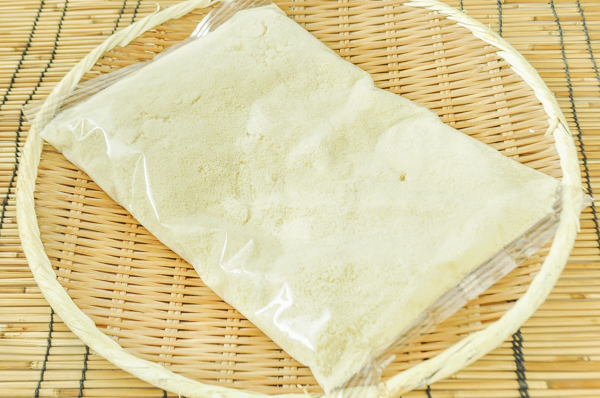 パルミジャーノ レッジャーノ パウダー 八面六臂