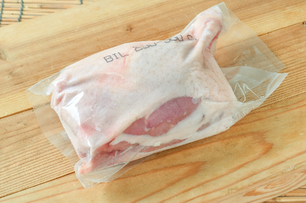 鴨肉・フォアグラ 【業務用食材の仕入れなら八面六臂】