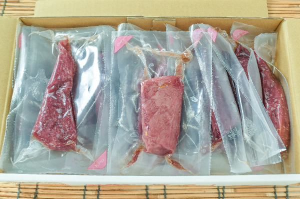 赤身馬肉（馬刺し）（箱売り）