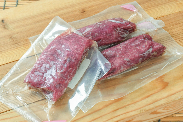カイノミ馬刺し