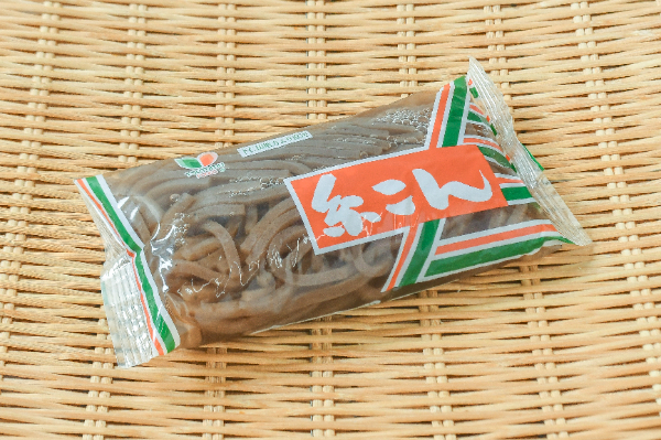 糸こんにゃく（黒）