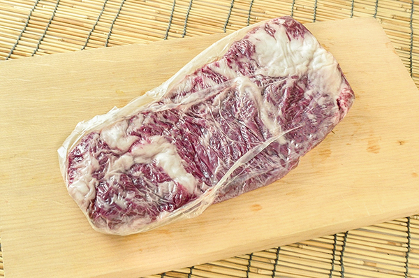 牛肉インサイド（ハラミ） 【業務用食材の仕入れなら八面六臂】