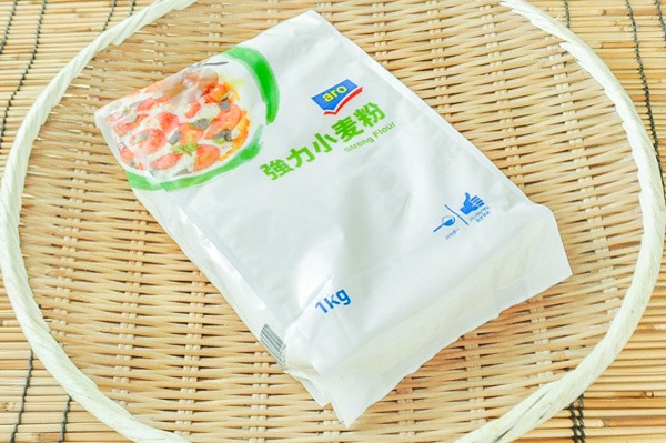 強力小麦粉(1kg)