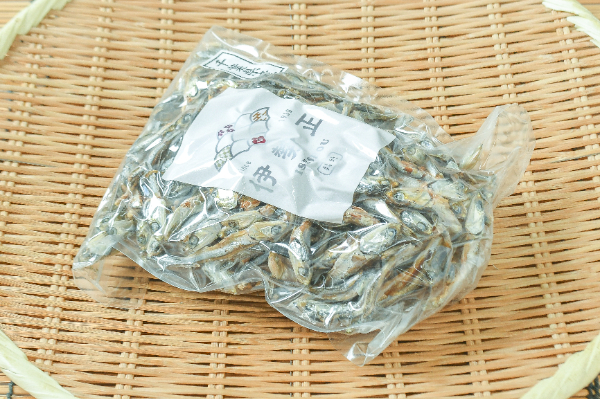 いりこ煮干し 【業務用食材の仕入れなら八面六臂】
