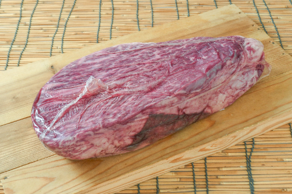 黒毛和牛ウチモモ（大モモ）（A5）
