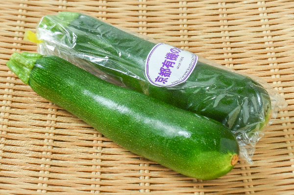 やぎ農園のズッキーニ（農薬不使用）