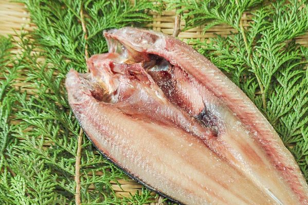 真ホッケ開き　200－250gr (2)