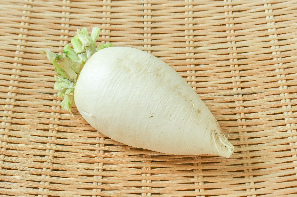 紅芯大根（有機栽培） 【業務用食材の仕入れなら八面六臂】