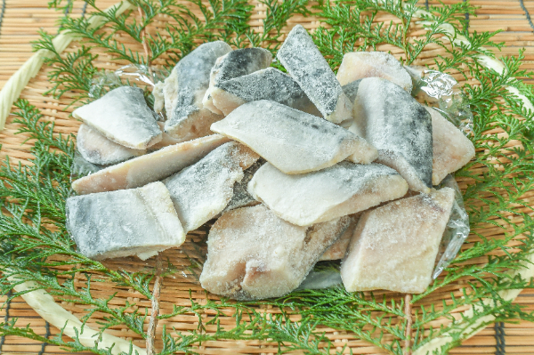 無塩サバ切身（骨取り済）（40g）1kg