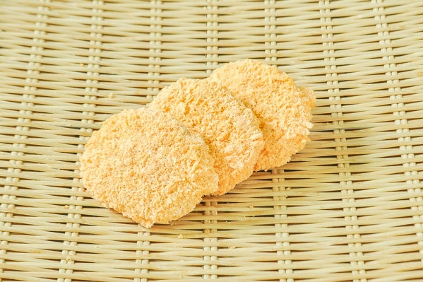 焼き豚1kg  真鱈子煮 500ｇ×2袋 アーモンドチョコ30ｇ×12