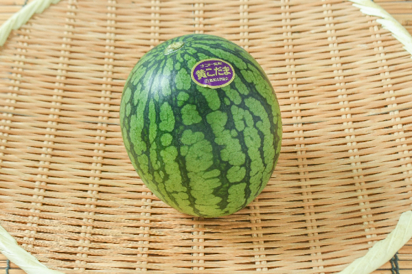 すいか（黄肉種） 【業務用食材の仕入れなら八面六臂】