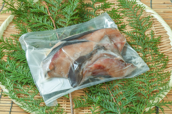 定塩白鮭切身（切り落とし）