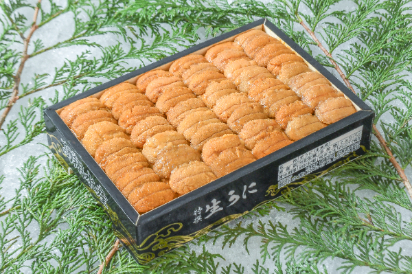 （高翔水産）ムラサキウニ（A並び）（黒箱）