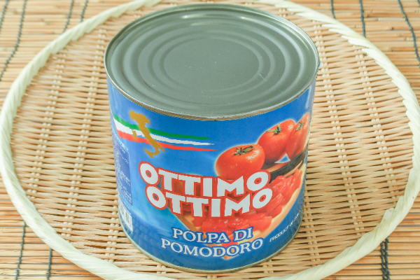 カットトマト　2550gr