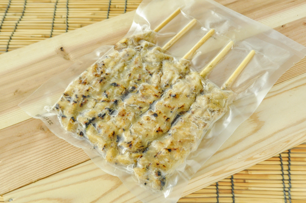 炭火焼き鳥かわ大串（塩ダレ）