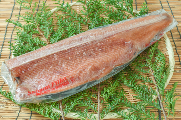 定塩秋鮭フィレ（2級）