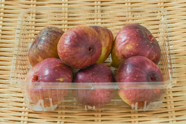 いちじく 【業務用食材の仕入れなら八面六臂】