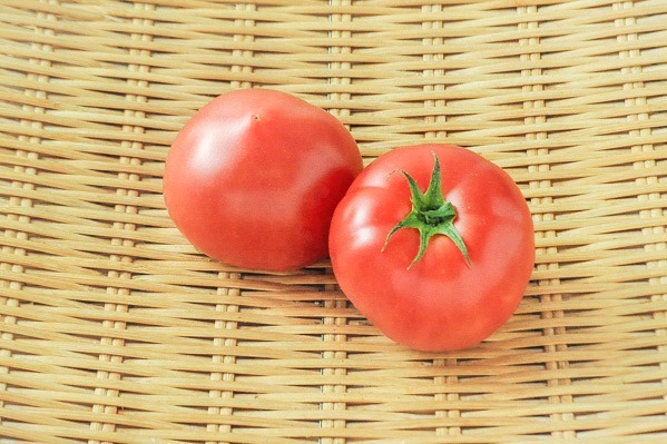 大玉トマト（AM）（24玉サイズ）（バラ）