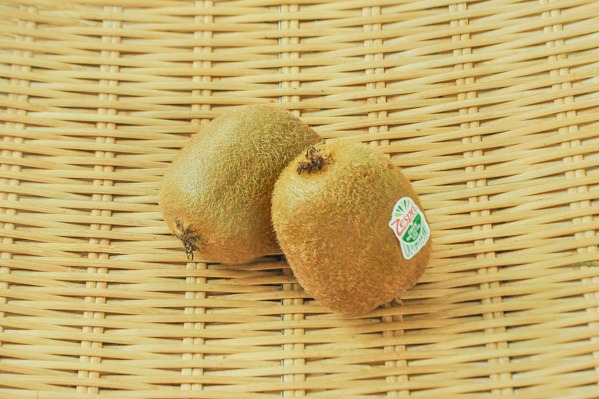 キウイフルーツ（33玉サイズ） 【業務用食材の仕入れなら八面六臂】