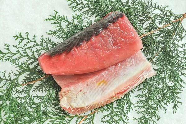 ビンチョウマグロ 1 8 腹上指定 八面六臂