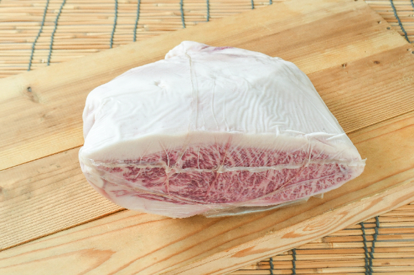 雪降り和牛尾花沢イチボ（A5）